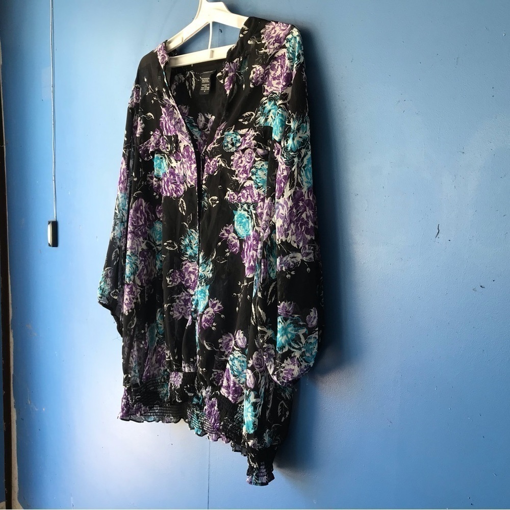 Torrid Shear Blouse - Picture 8 of 8